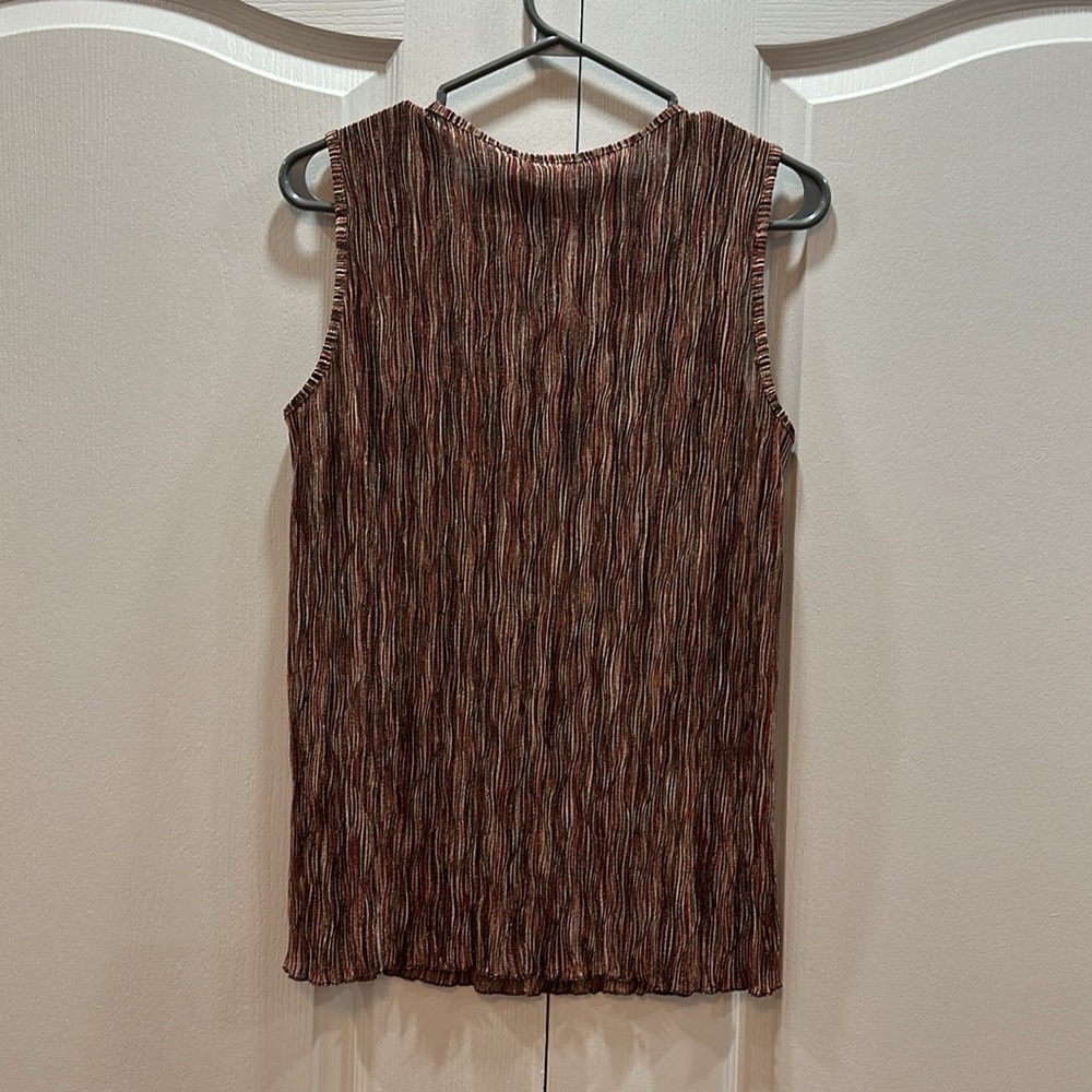 Tank Top - Picture 2 of 5